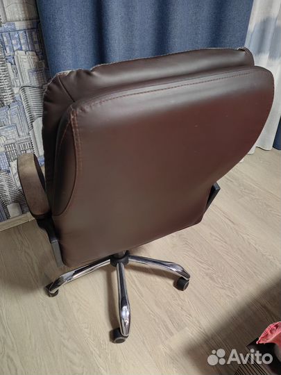 Компьютерное кресло руководителя бу