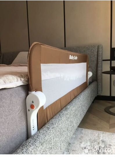 Защитный барьер (бортик) для кровати от падений