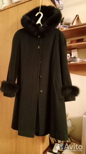Зимнее пальто с мехом 46