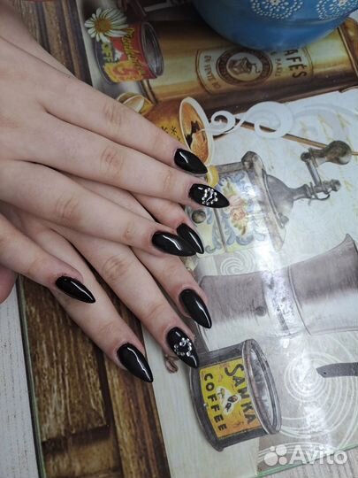 Мастер маникюра