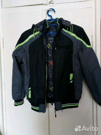 Куртка весенняя для мальчика 10-12лет