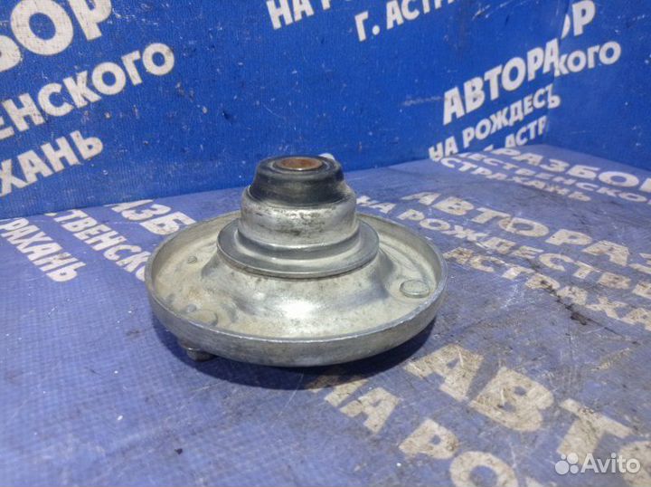 Опора амортизатора Bmw E65 седан N62B44 2004