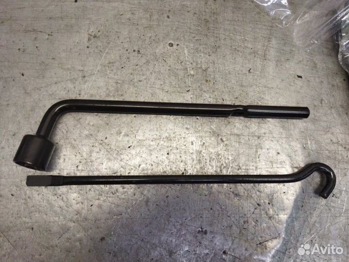 Ключ баллонный Nissan Qashqai J10 HR16DE 2008