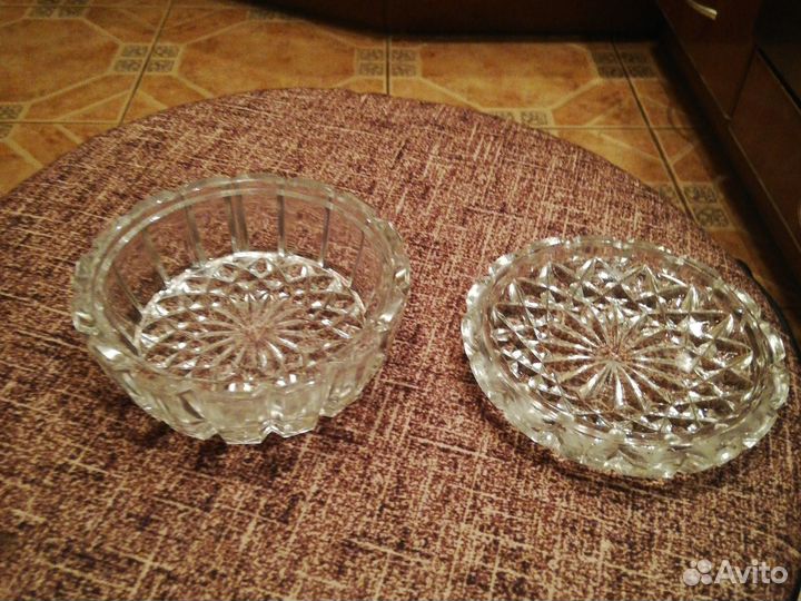 Хрустальные пепельница и шкатулка