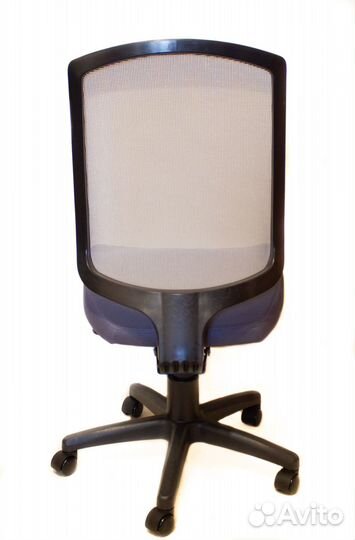 Компьютерное кресло