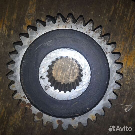 Шестерня насоса уна 1000