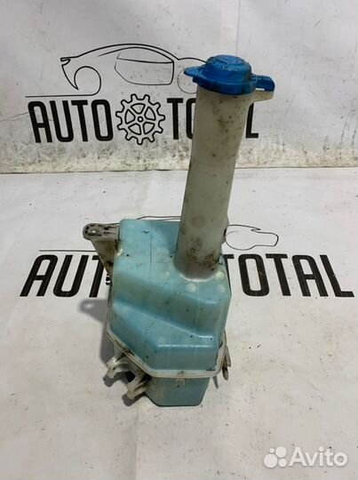 Бачок омывателя Hyundai Elantra XD G4ED 2004