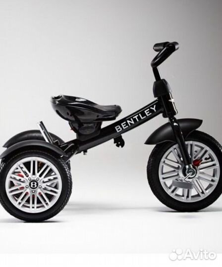 Детский велосипед с родительской ручкой Bentley