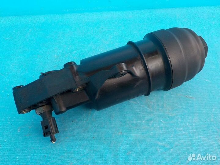 Корпус масляного фильтра volkswagen Passat B6 2005