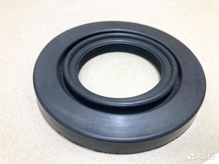 Уплотнитель фары toyota