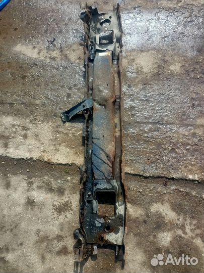 Усилитель бампера Volkswagen golf 3