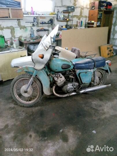 Два Иж Юпитер 4 два мотоцикла