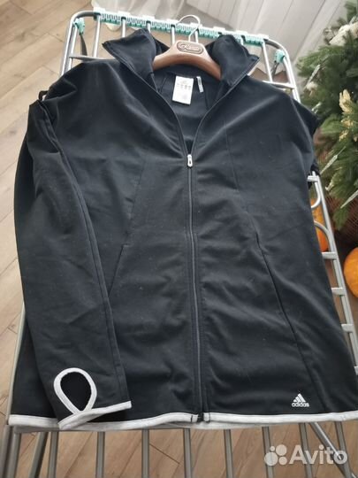 Спортивный костюм женский adidas