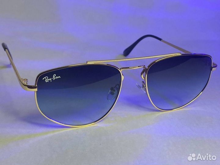 Солнцезащитные очки Ray-Ban