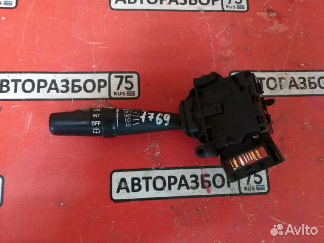 Блок подрулевых переключателей левый Toyota Ipsum