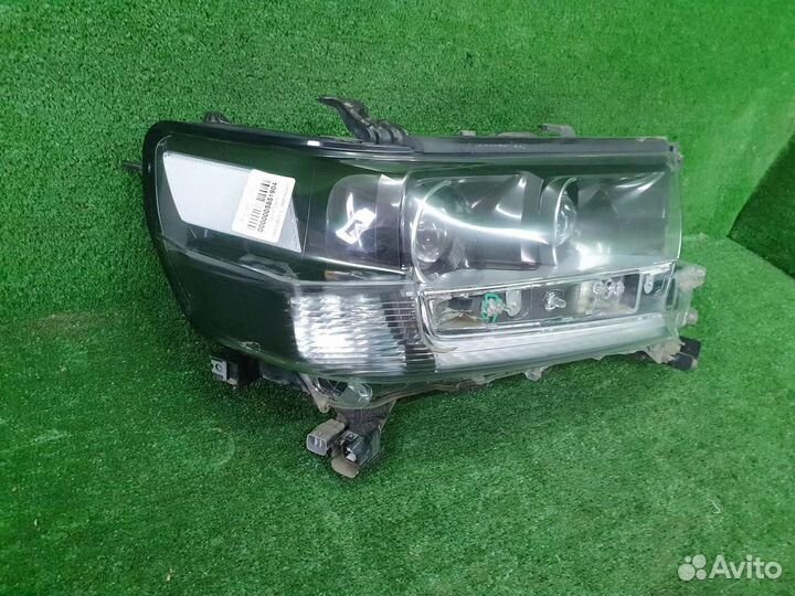 Фара правая Toyota Land Cruiser