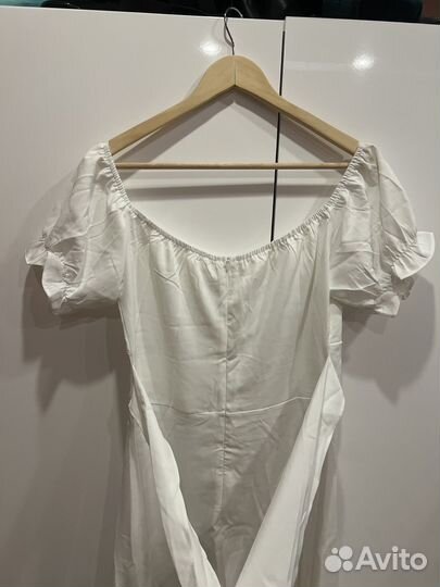 Платье белое 44