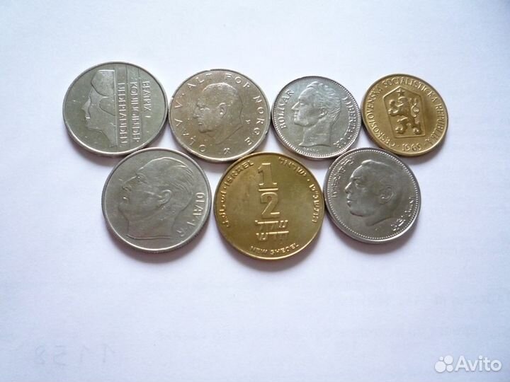 Все монеты по одной цене