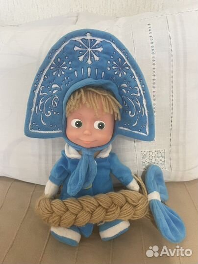 Игрушка Маша Медведь