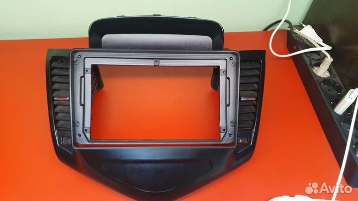 Рамка с проводами Chevrolet 2012