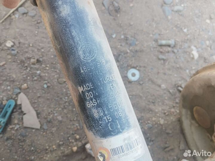 Задняя стойка (амортизатор) Fiat Albea