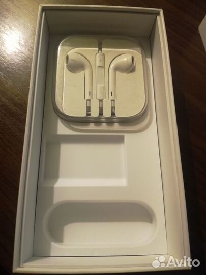 Коробки от iPhone