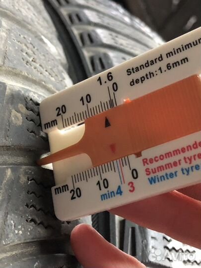 Bridgestone Blizzak LM-32 225/50 R17 98V