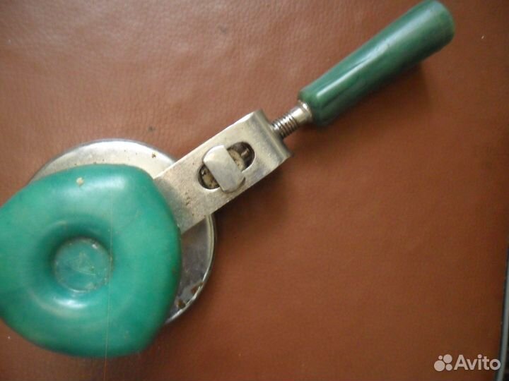 Ручная закаточная машинка из СССР