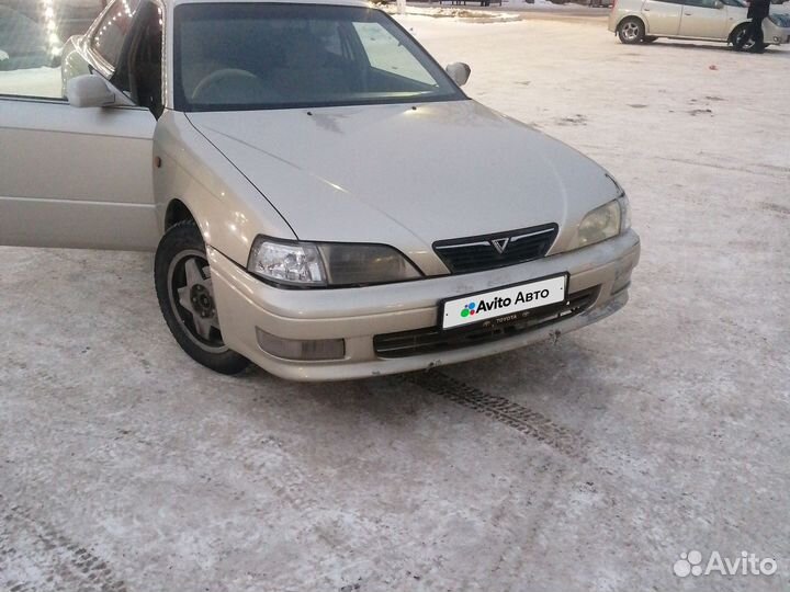 Toyota Vista 2.2 AT, 1996, 290 000 км