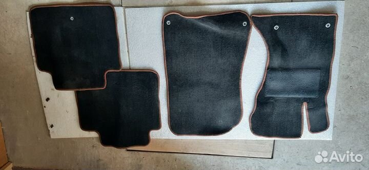 Автомобильные коврики на lexus GS 300