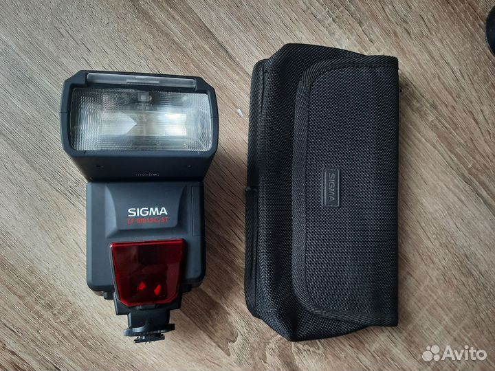 Продам универсальную вспышку