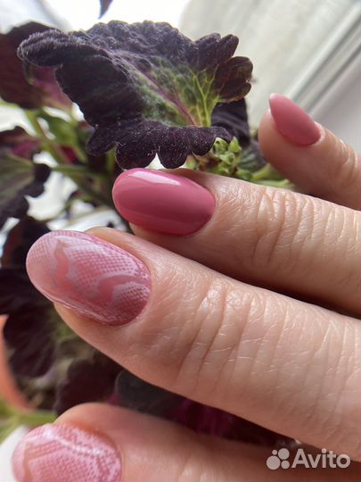 Маникюр и педикюр