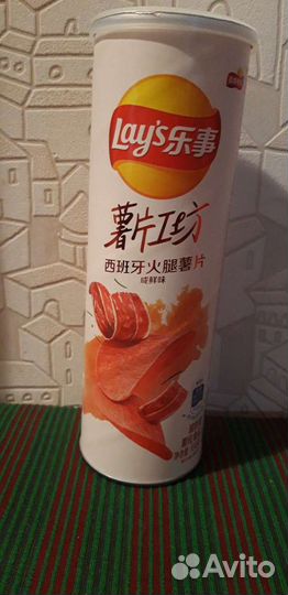 Банки от чипсов Lay's