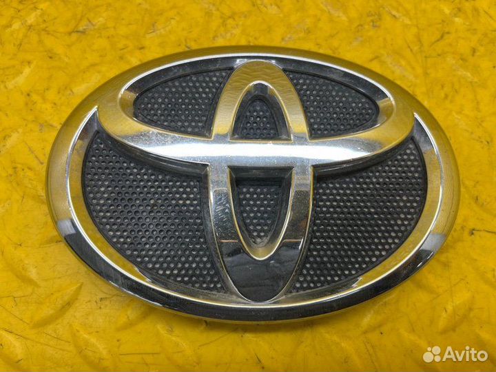 Эмблема Toyota Camry 40 2azfe 2008