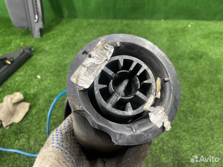 Подушка пневмоподвески задняя правая Bmw 5 E60