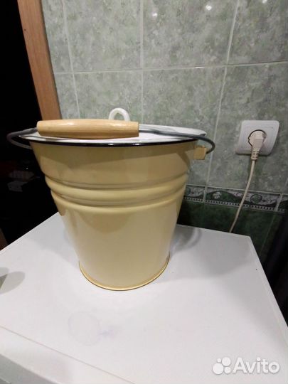 Эмалированное ведро