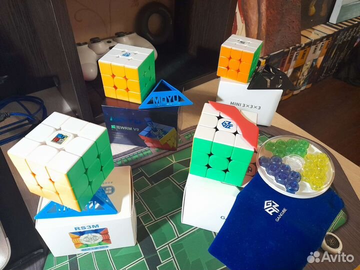 Головоломки, кубик Рубика