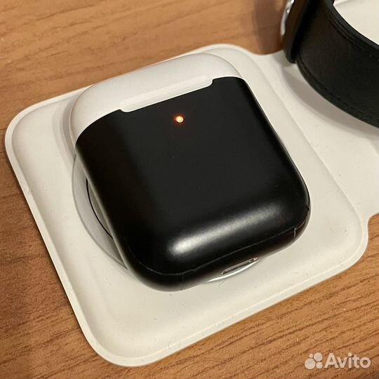 Кейс наушников AirPods 2