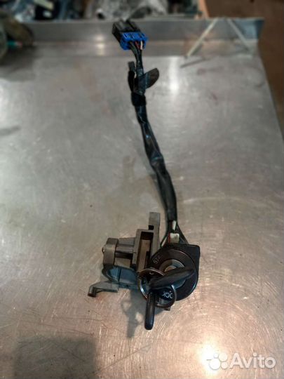 Замок зажигания Kia rio 1