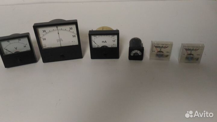 Индикаторы стрелочные