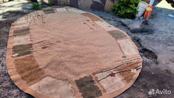 Ковер овальный 3,5 *2,5 бу