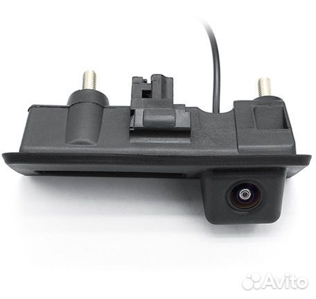 Камера заднего вида VW Tiguan 2008-15