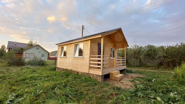 Дача 30 м² на участке 6 сот.