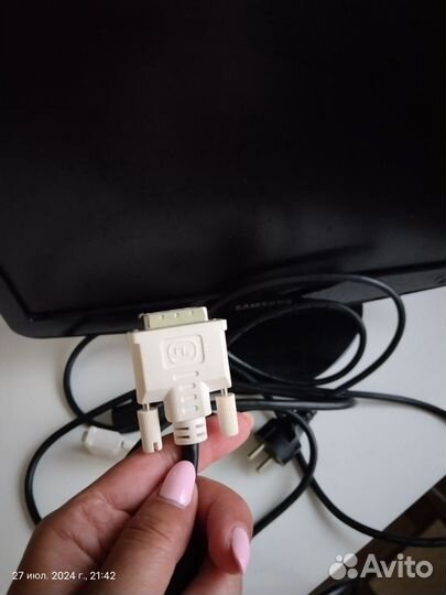 Монитор Samsung