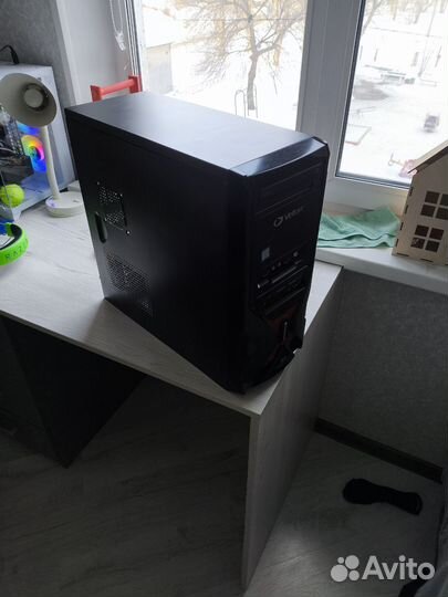 Компьютер системный корпус