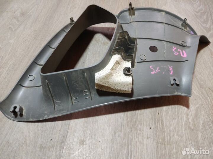 Обшивка стойки задняя правая Chevrolet Aveo T200