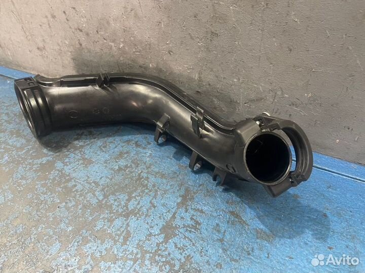 Патрубок дросселя Volkswagen Golf 6