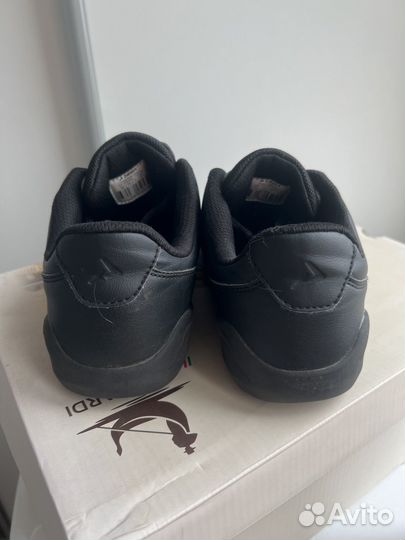 Кроссовки demix 40