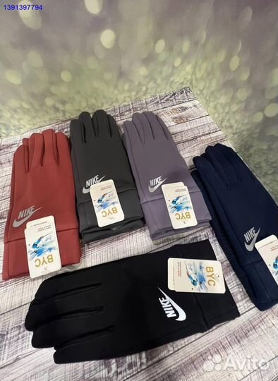 Перчатки Nike новые