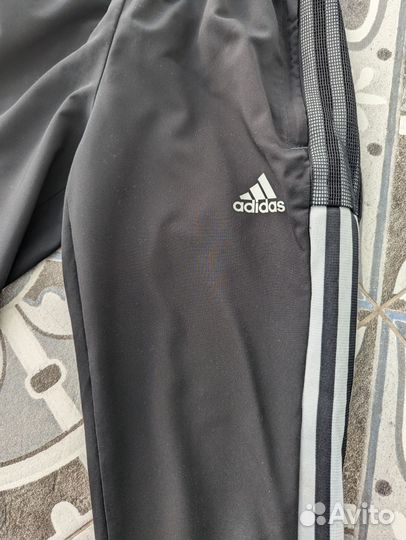 Спортивные штаны adidas